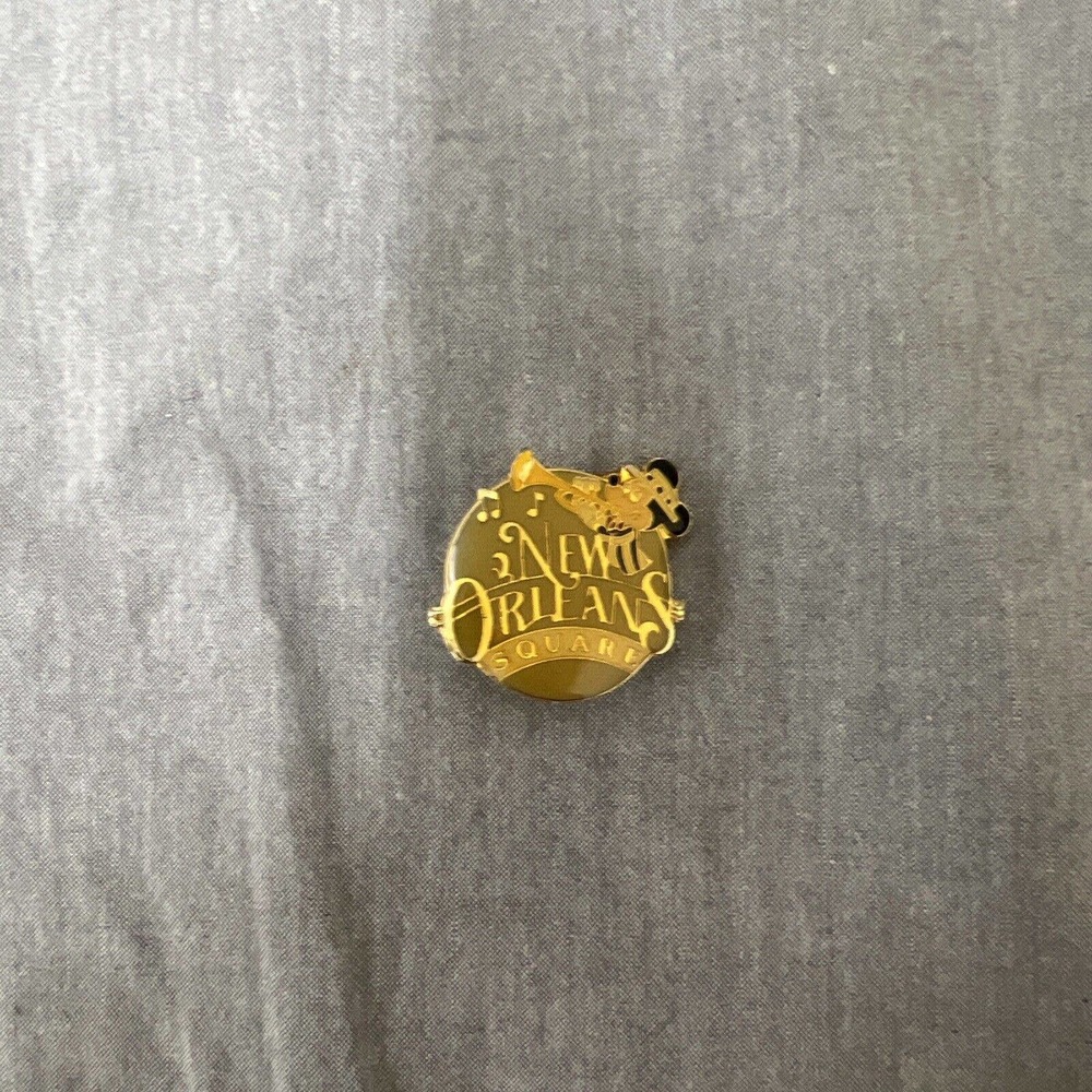 30th Anniversary New Orleans Square Mickey Gold Retired Disney Pin 2395 Charity